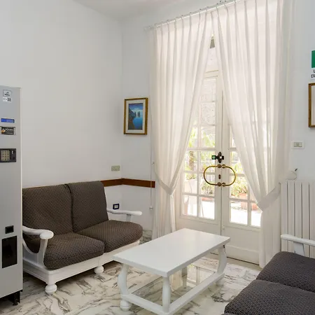 Il Faro Szálloda 3*