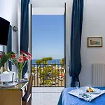 Il Faro 3* Sorrento