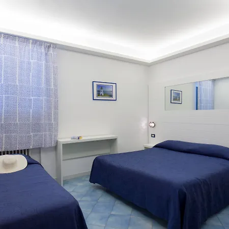 Il Faro Ξενοδοχείο 3*