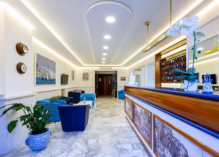 Ξενοδοχείο Il Faro 3*