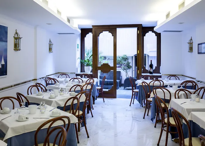 Ξενοδοχείο Il Faro 3*